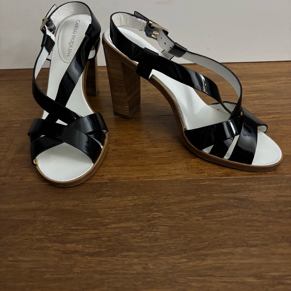 Carlo Pazolini Navy Patent Leather Wooden Block Heel Sandals Size 9.5 / 40